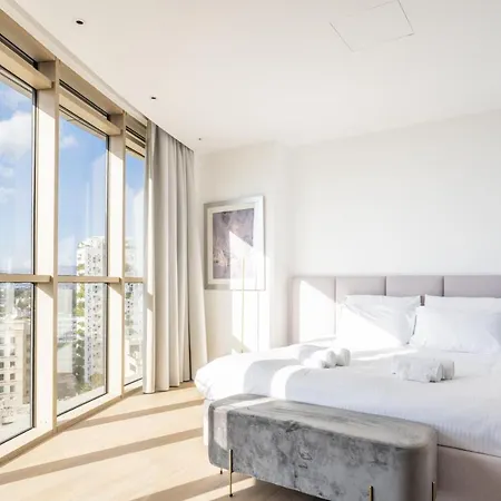 360 Apartment *