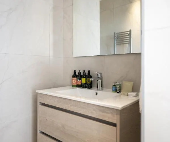 360 * Никосия